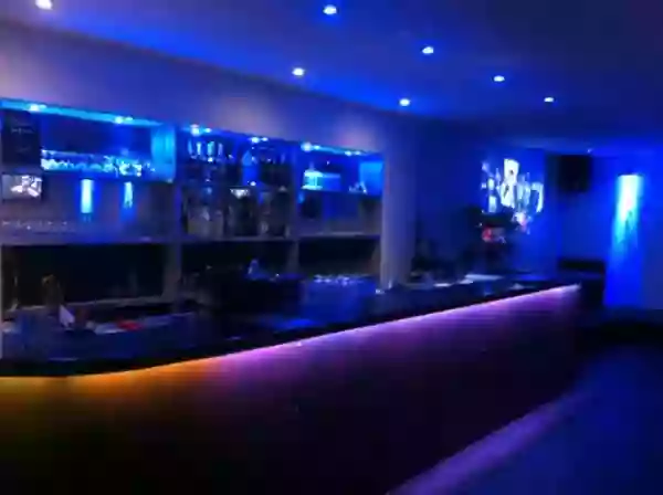www.caliente-cafe-restaurant-plan-de-campagne.com/le-restaurant-caliente-cafe-restaurant-karaoke-plan-de-campagne/ - restaurant ouvert plan de campagne