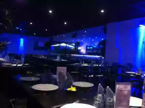 www.caliente-cafe-restaurant-plan-de-campagne.com/le-restaurant-caliente-cafe-restaurant-karaoke-plan-de-campagne/ - restaurant sympa SEPTEMES-LES-VALLONS